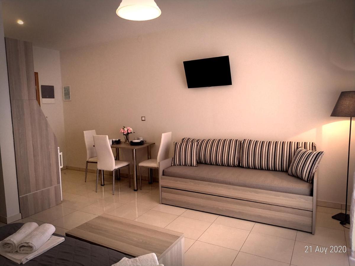 Adonis Apartments Paralía Zewnętrze zdjęcie